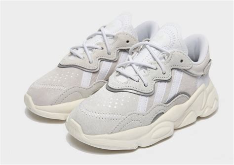 adidas originals ozweego infant.